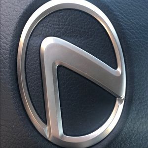 Meet your Posher, Khatera